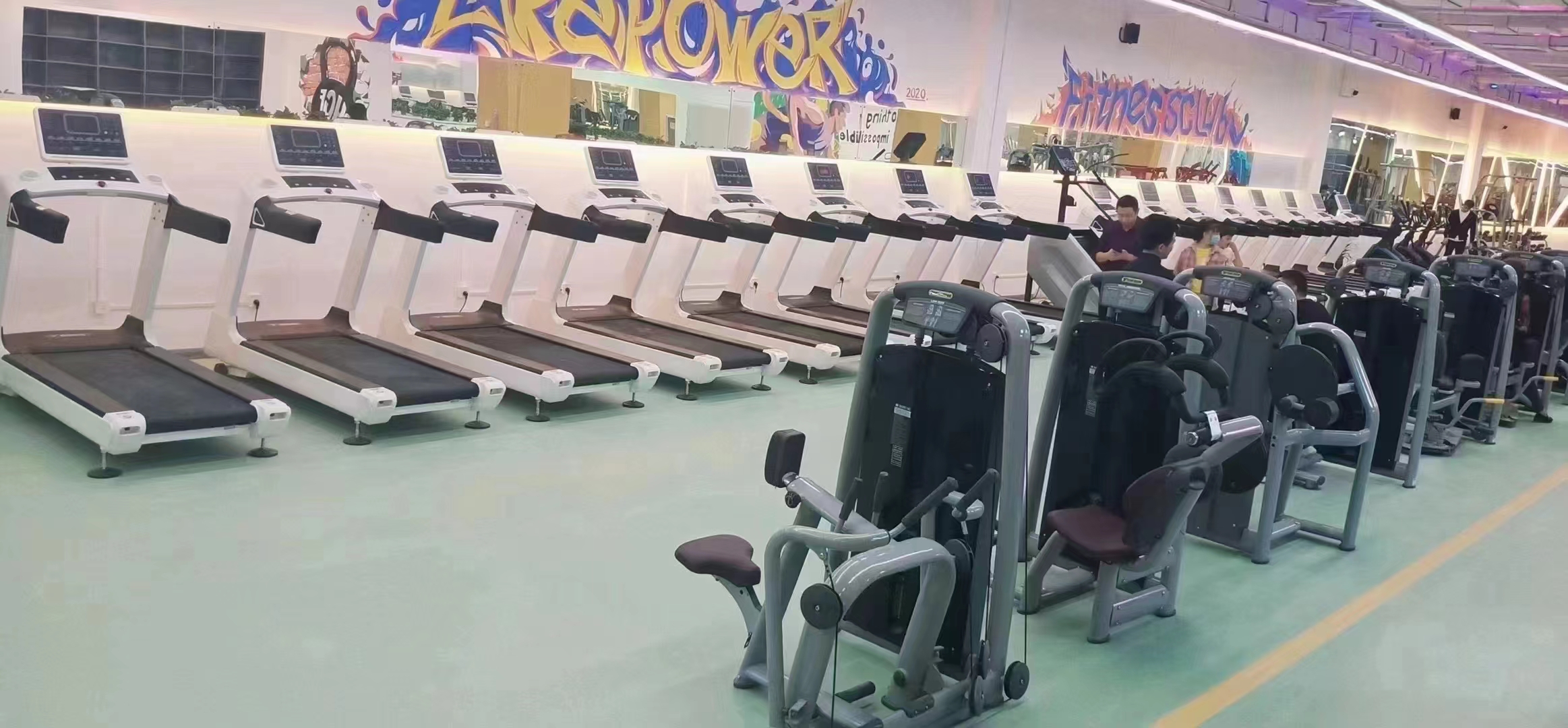 跑步机怎么跑步减肥效果好？看看跑步机健身正确的方法 